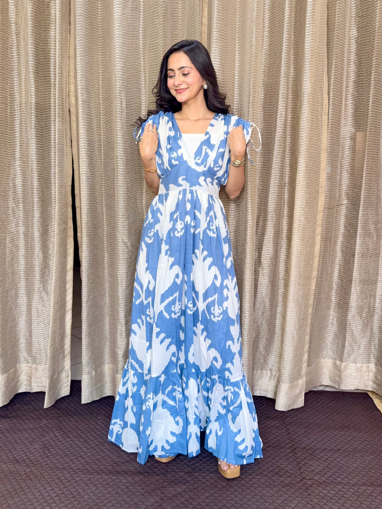 Shoulder Pull-Up Deep V-Neck Maxi Dress