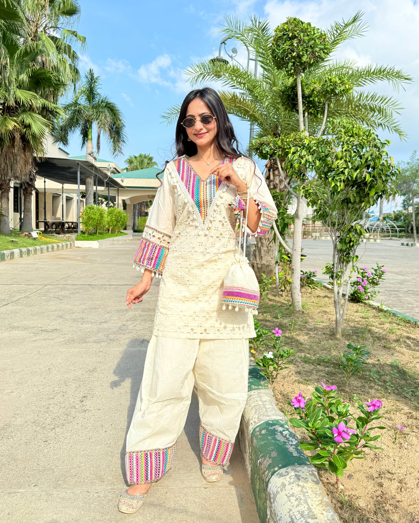 CHIKANKARI FARSHI SALWAR COORD SET