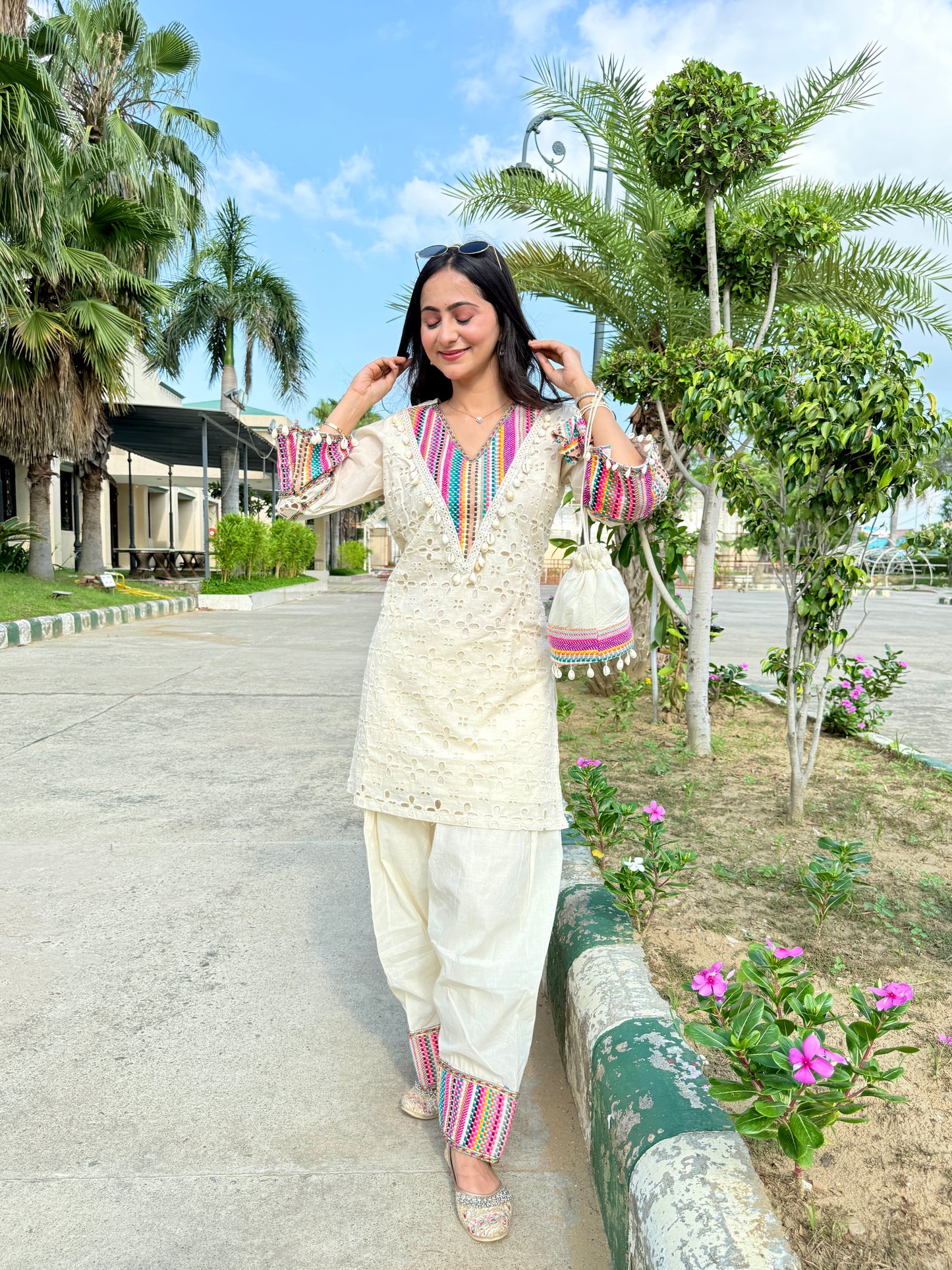 CHIKANKARI FARSHI SALWAR COORD SET